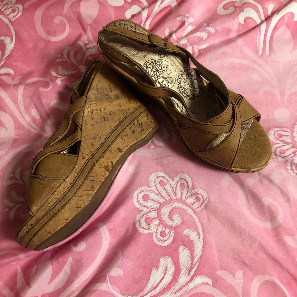 Wedge sandals